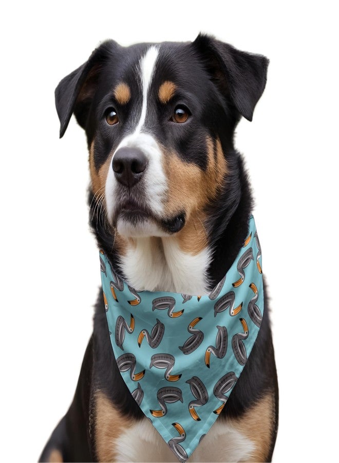 دبليو وشاح/باندانا للكلاب بتصميم طائر الطوقان العائم من W Brings | هذا الوشاح/الباندانا الرائع بتصميمه المذهل هو الإكسسوار المثالي للكلاب الكبيرة والمتوسطة والصغيرة. مقاس واحد يناسب الجميع. - Image 3